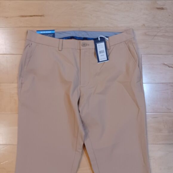NWT Vineyard Vines On The Go OTG Performance Athletic Golf Pants 34x30" Biege - Picture 3 of 9